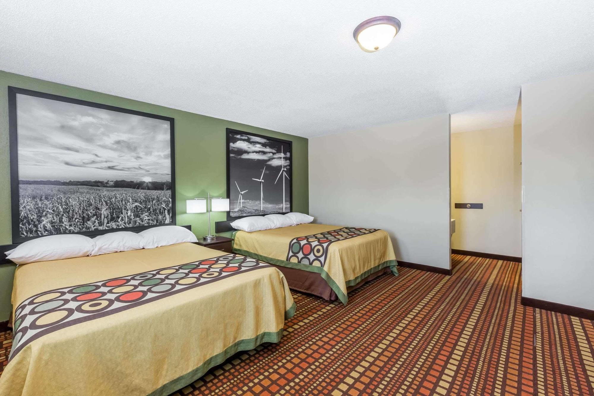 Super 8 By Wyndham Adair Ia Hotel Exterior photo